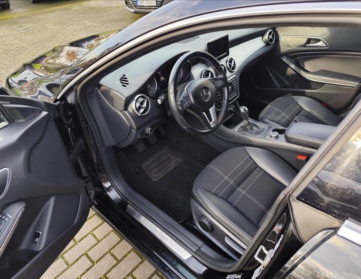 Mercedes-Benz CLA Sedan 1,6 l 115 kw