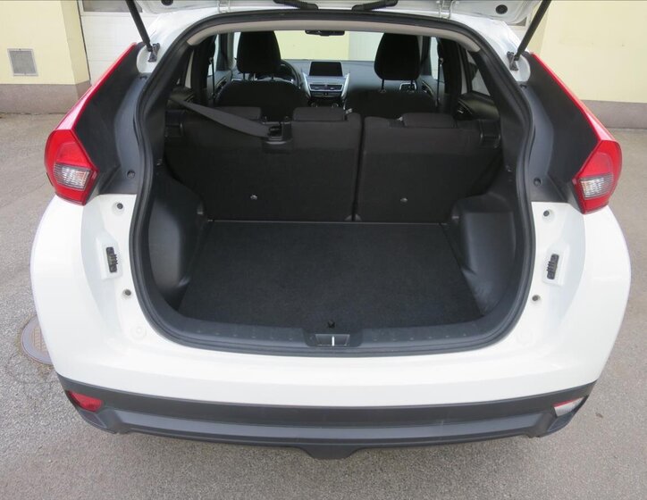 Mitsubishi Eclipse Cross SUV / Terénní 2,3 l 109 kw