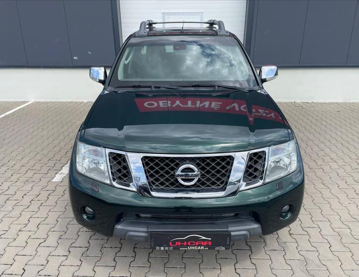 Nissan Navara 2