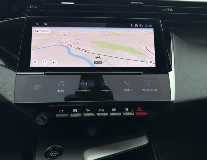 Peugeot 408 Liftback 1,2 l 96 kw