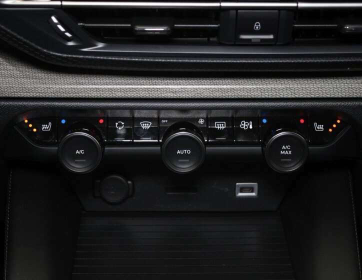 Citroën C5 X Kombi 1,6 l 165 kw