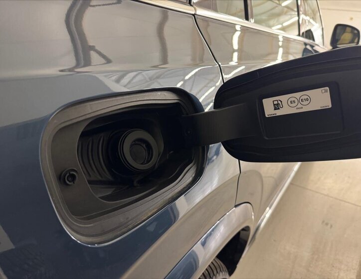 Volvo XC90 SUV 2,0 l 335 kw