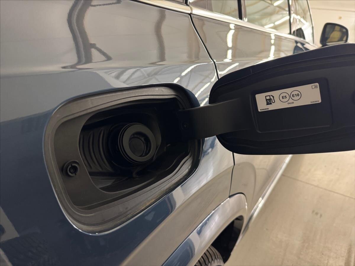 Volvo XC90 SUV 2,0 l 335 kw