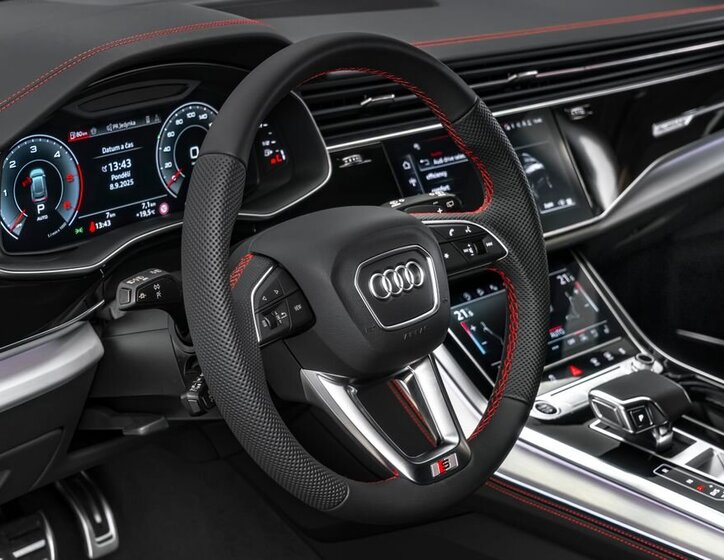 Audi Q8 SUV / Terénní 3,0 l 210 kw