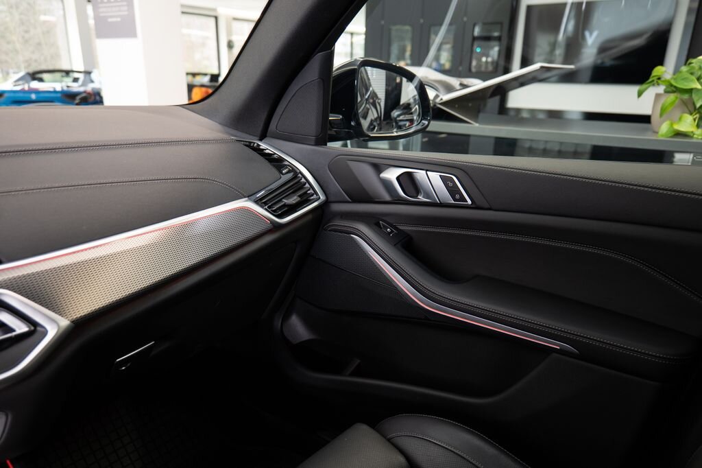 BMW X5 SUV / Terénní 3,0 l 250 kw