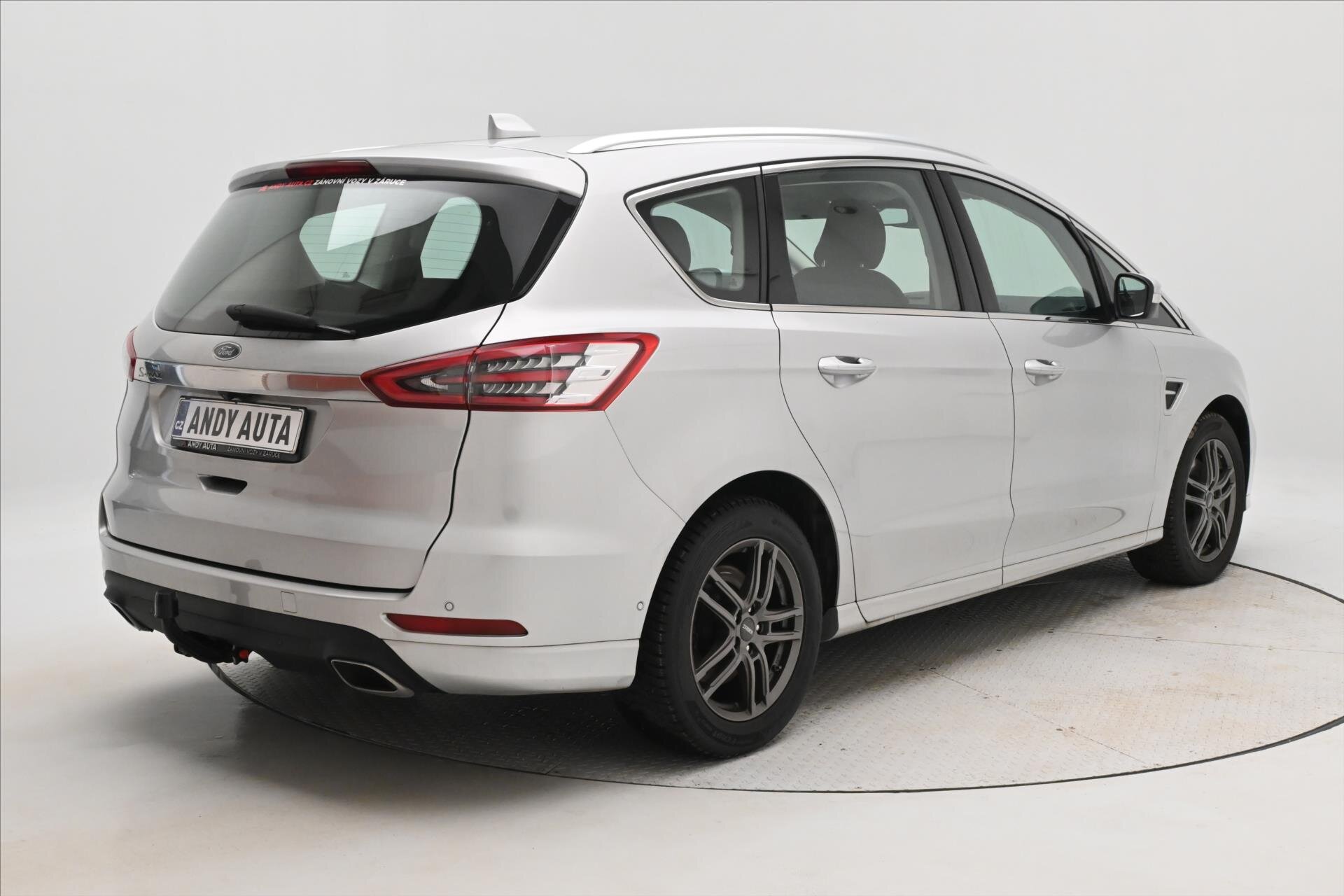 Ford S-MAX MPV 2,0 l 140 kw