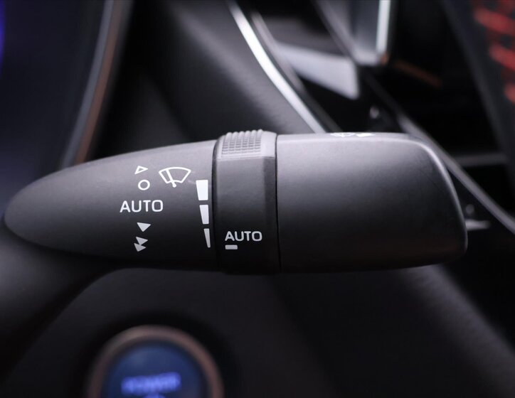 Toyota Corolla Sedan 1,8 l 72 kw