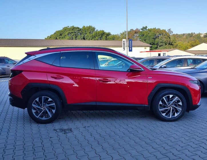 Hyundai Tucson SUV / Terénní 1,6 l 110 kw