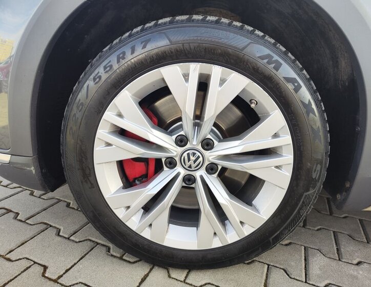 Volkswagen Passat Kombi 2,0 l 176 kw