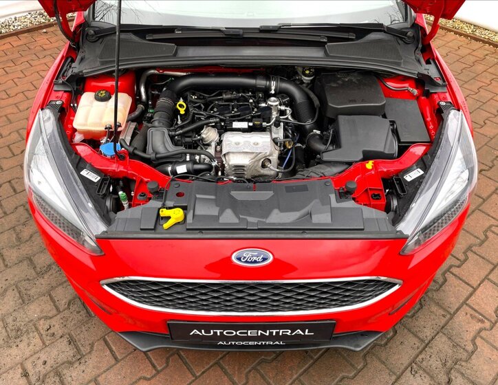 Ford Focus Kombi 999,0 92 kw