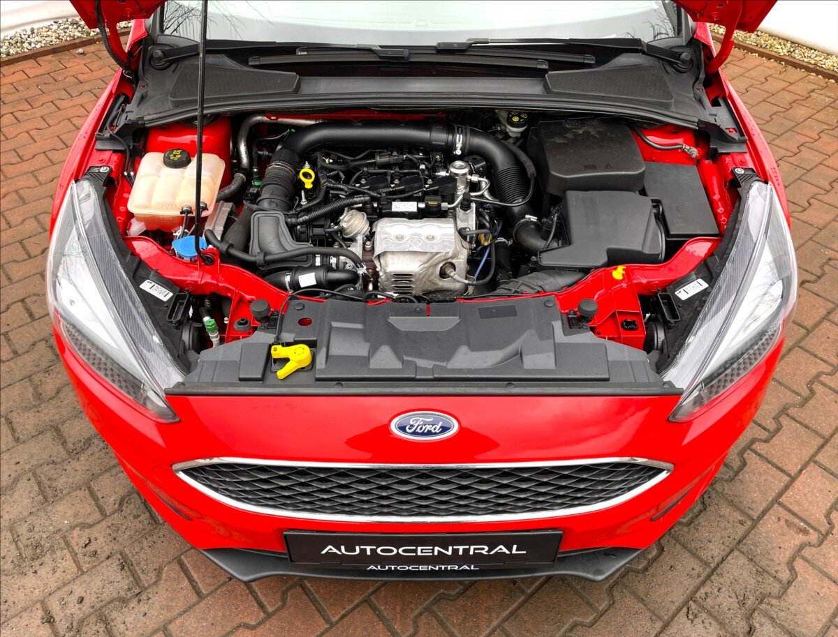 Ford Focus Kombi 999,0 92 kw