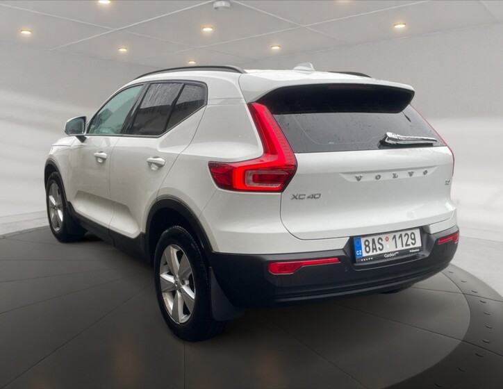 Volvo XC40 4