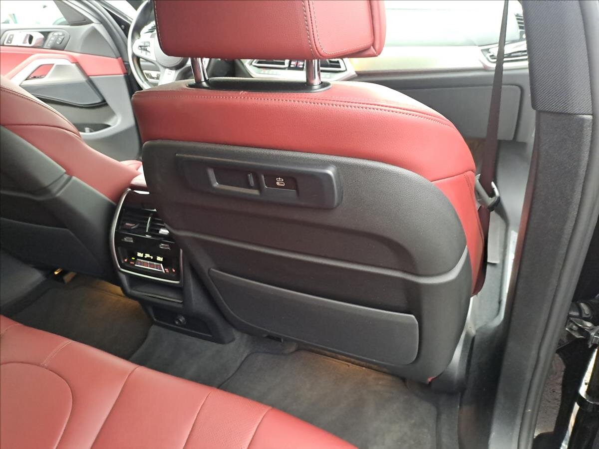 BMW X6 SUV 3,0 l 210 kw