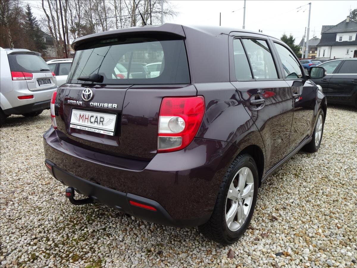 Toyota Urban Cruiser Hatchback 1,3 l 74 kw