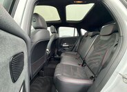 Mercedes-Benz GLA SUV / Terénní 1,3 l 160 kw