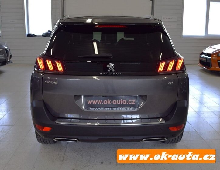 Peugeot 5008 MPV 1,5 l 96 kw