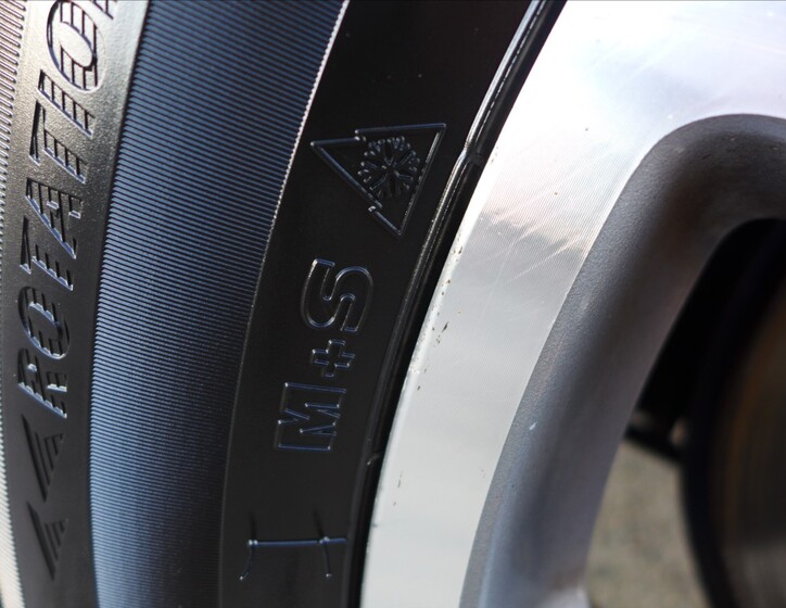 Citroën C-Crosser 12