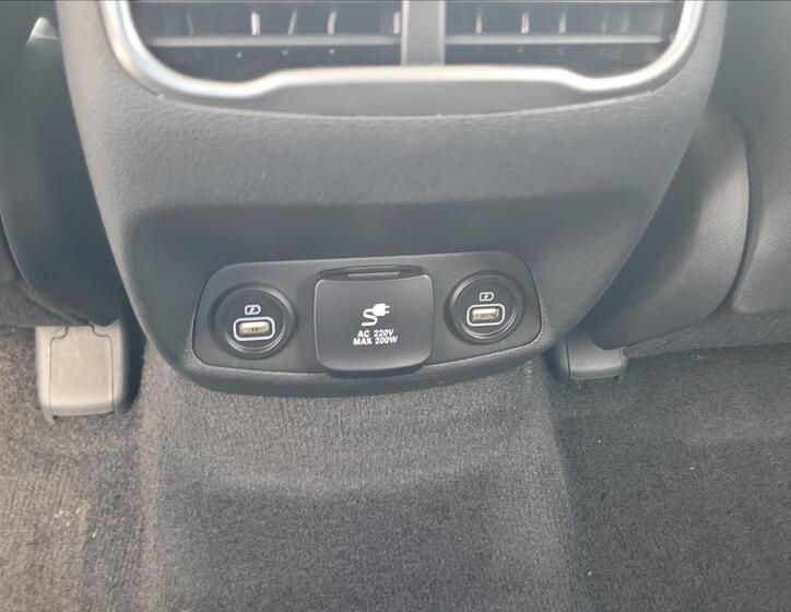 Hyundai Santa Fe SUV 1,6 l 195 kw