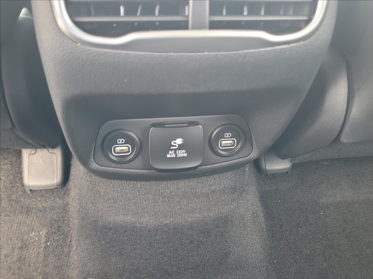 Hyundai Santa Fe SUV 1,6 l 195 kw