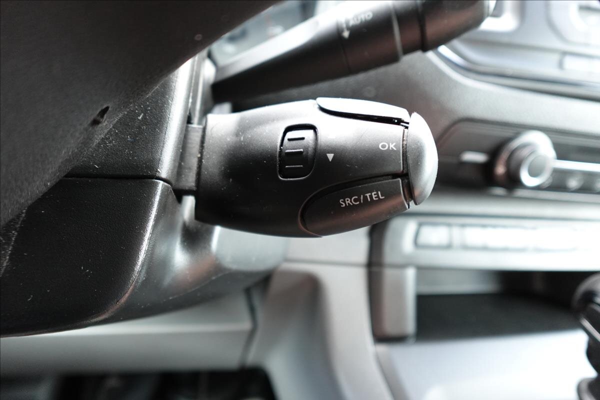 Opel Vivaro Ostatní 1,5 l 75 kw