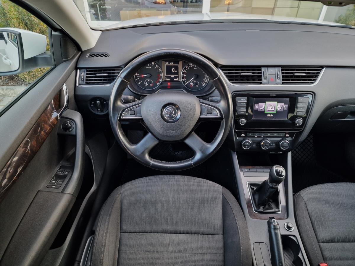 Škoda Octavia Sedan / Limuzína 2,0 l 110 kw