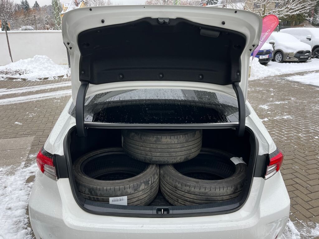 Toyota Corolla Sedan 1,5 l 92 kw