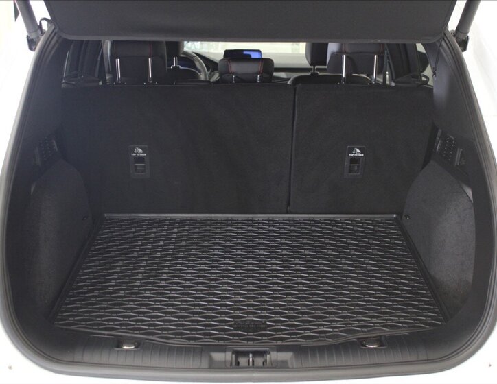 Ford Kuga SUV / Terénní 2,0 l 140 kw