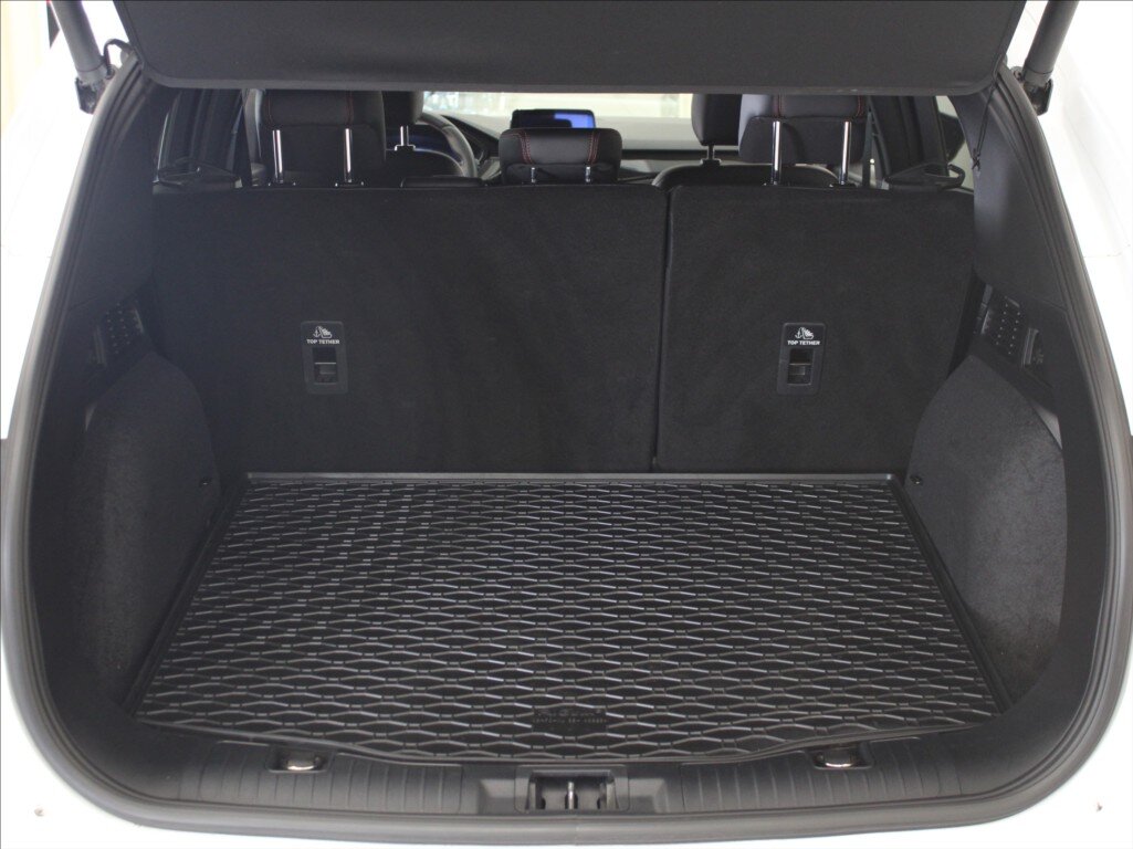 Ford Kuga SUV / Terénní 2,0 l 140 kw