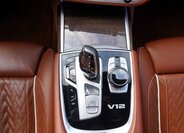 BMW Řada 7 Sedan / Limuzína 6,6 l 430 kw