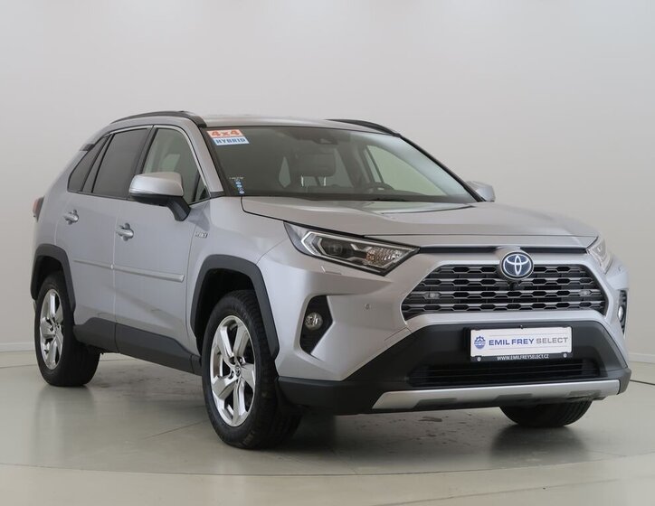 Toyota RAV4 SUV / Terénní 2,5 l 131 kw