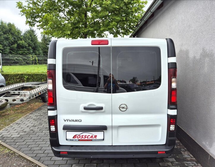 Opel Vivaro 5