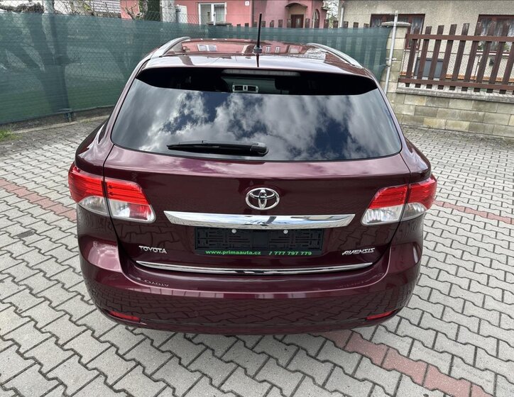 Toyota Avensis Kombi 1,8 l 109 kw