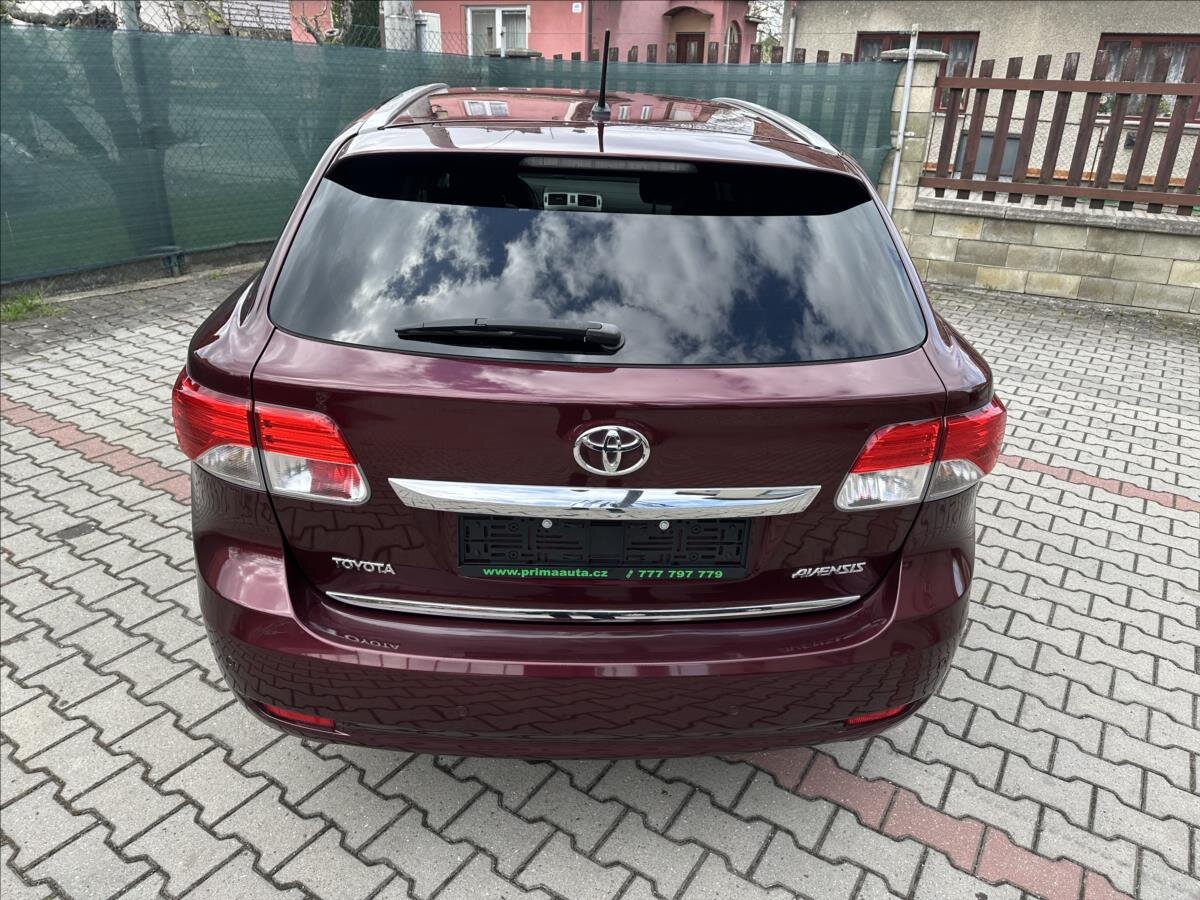 Toyota Avensis Kombi 1,8 l 109 kw