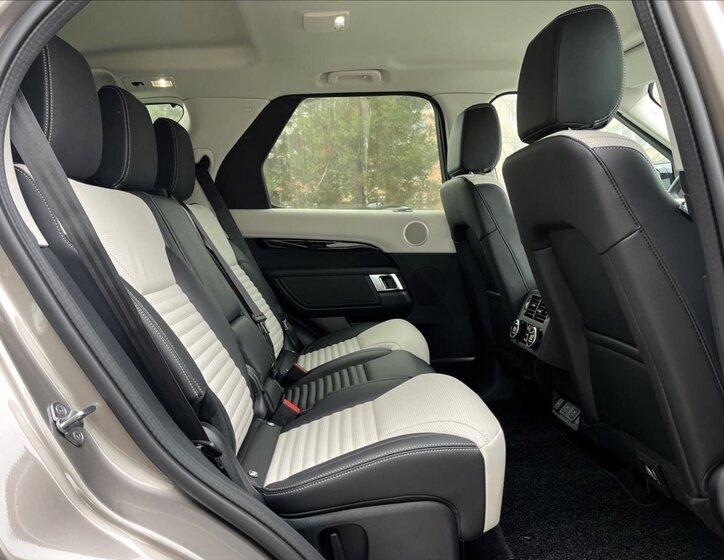 Land Rover Discovery SUV / Terénní 3,0 l 184 kw