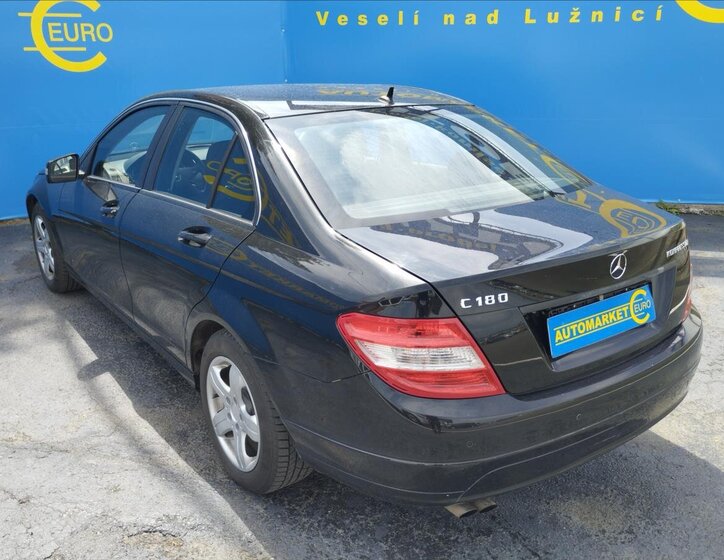 Mercedes-Benz Třídy C Sedan / Limuzína 1,8 l 115 kw