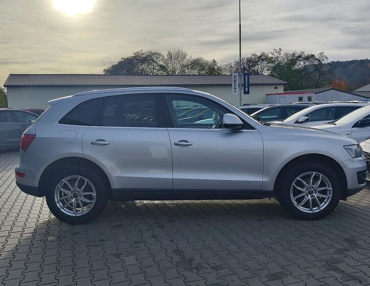 Audi Q5 4