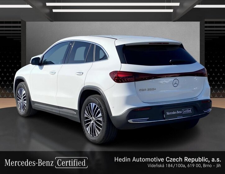 Mercedes-Benz EQA SUV / Terénní 0,0 140 kw