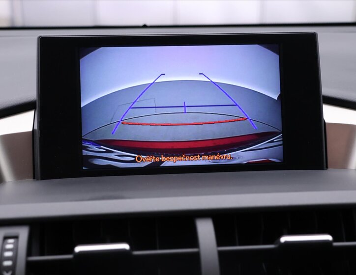 Lexus NX 300h SUV 2,5 l 114 kw