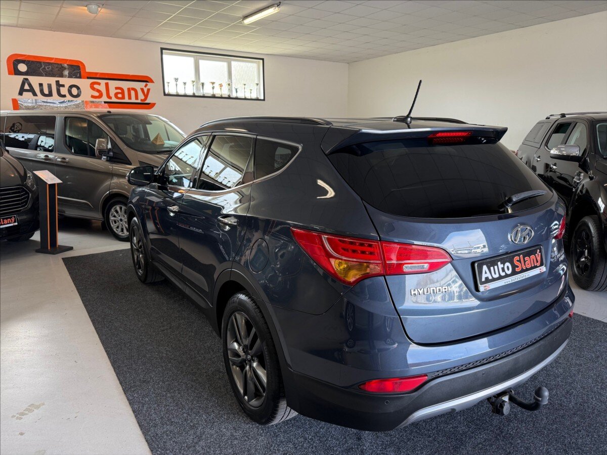 Hyundai Santa Fe SUV / Terénní 2,2 l 145 kw