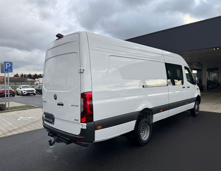 Mercedes-Benz Sprinter 5