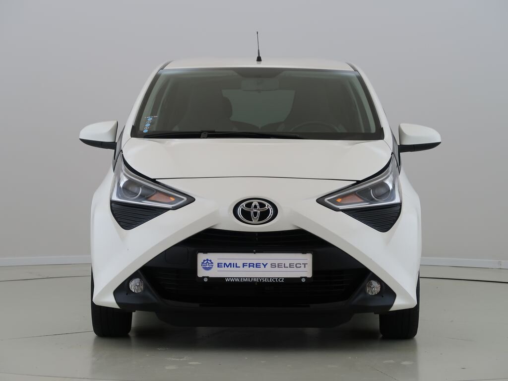 Toyota Aygo Hatchback 998,0 53 kw