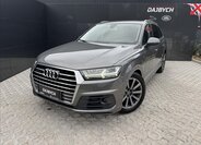Audi Q7 1