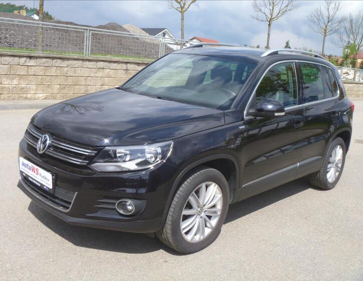 Volkswagen Tiguan 1