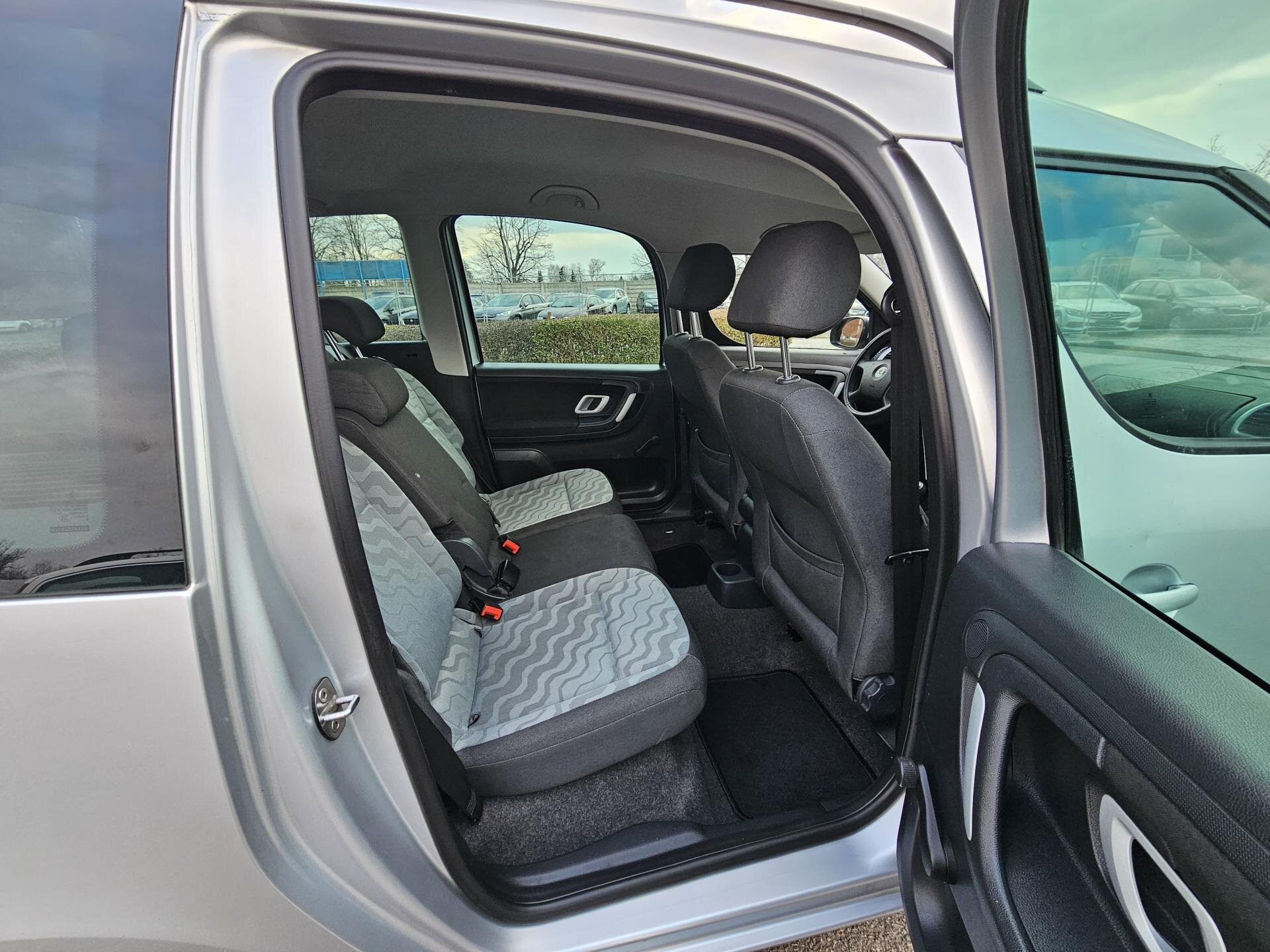 Škoda Roomster Ostatní 1,6 l 77 kw