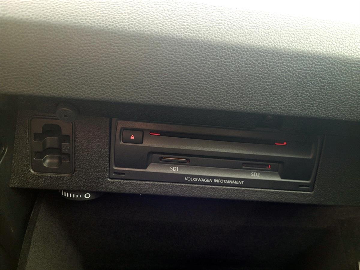 Volkswagen Passat Kombi 1,6 l 88 kw