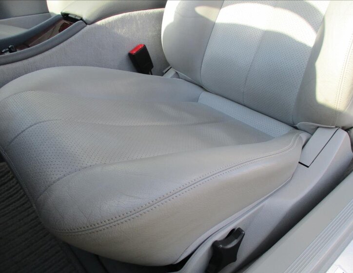 Mercedes-Benz CLK Kupé 2,0 l 120 kw
