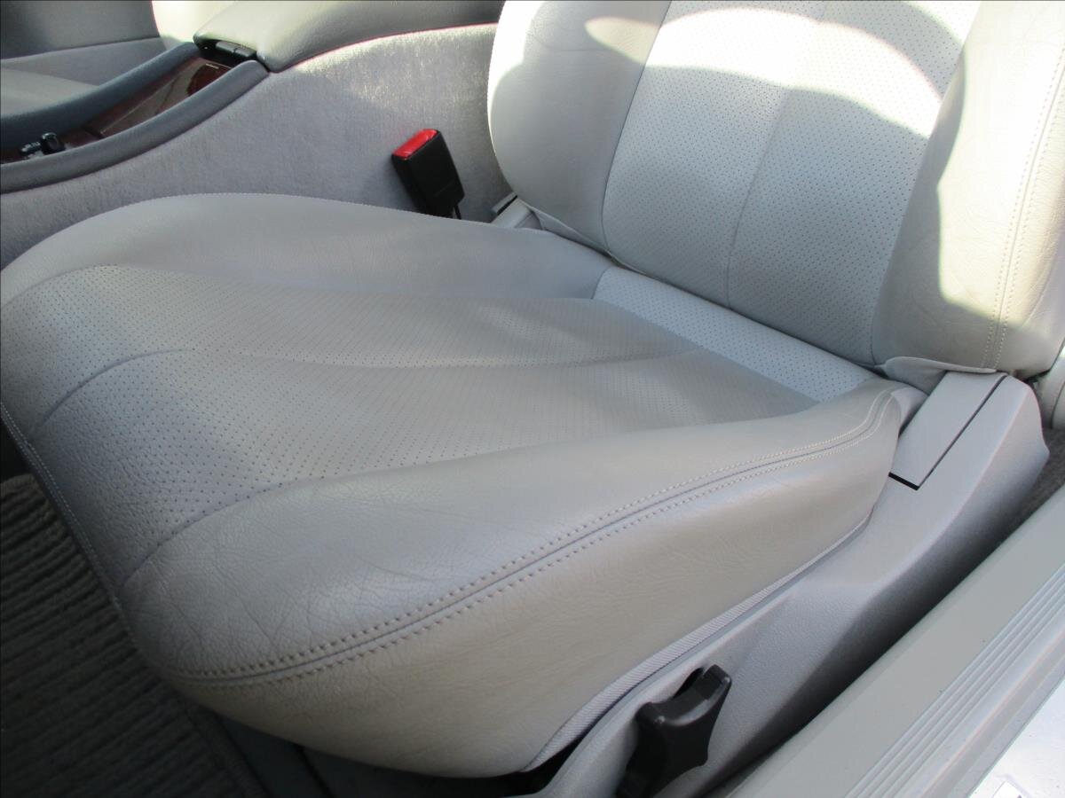 Mercedes-Benz CLK Kupé 2,0 l 120 kw