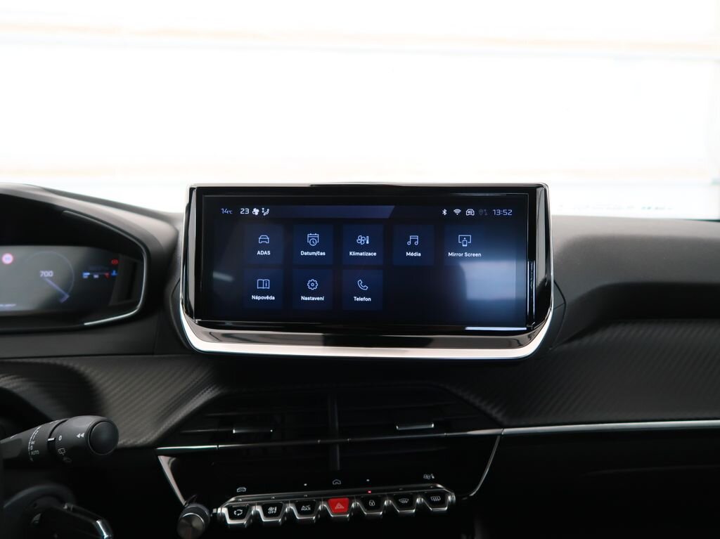 Peugeot 2008 SUV / Terénní 1,2 l 74 kw