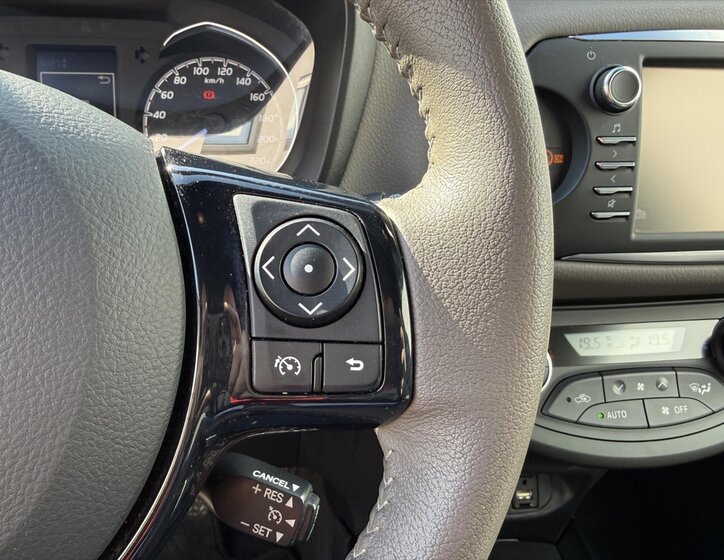 Toyota Yaris Hatchback 1,5 l 82 kw