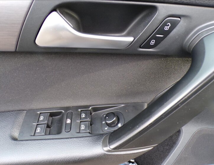 Volkswagen Passat 18